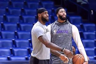 韩K2附加赛半场：巴萨尼破门，黄在闰送礼，富川2-0水原（韩K2附加赛半场战报：巴萨尼建功，黄在闰失误，富川2-0领先水原）