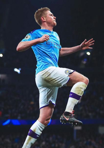 踢球者：于帕原则上愿意留在拜仁，但续约条款必须让他满意（踢球者：于帕倾向留守拜仁，但续约条件须令其满意）