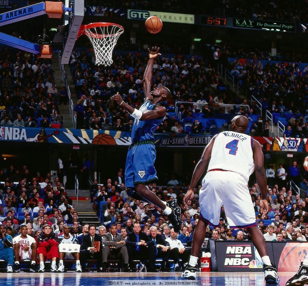 亚特兰大2-0佛罗伦萨，奥迪隆破僵，卢克曼建功（亚特兰大2比0击退佛罗伦萨：奥迪隆先拔头筹，卢克曼锁定胜局）