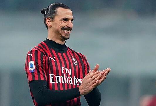 意媒：39岁拉莫斯被推荐给米兰，管理层和阿莱格里将进行评估（意媒：39岁拉莫斯被荐至米兰，俱乐部高层与阿莱格里将展开评估）