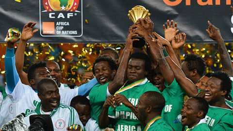 库普：我和球队说过我不是能背身拿球的前锋，踢后卫感觉很好（库普：我并非背身型前锋，踢后卫更适合我）