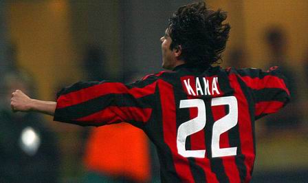 赵丽娜：走了70所学校，女孩踢球屈指可数；想让女孩踢球普及